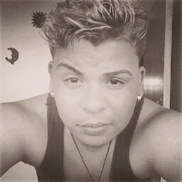 Meet your Posher, Thalia - Picture 1 of 1